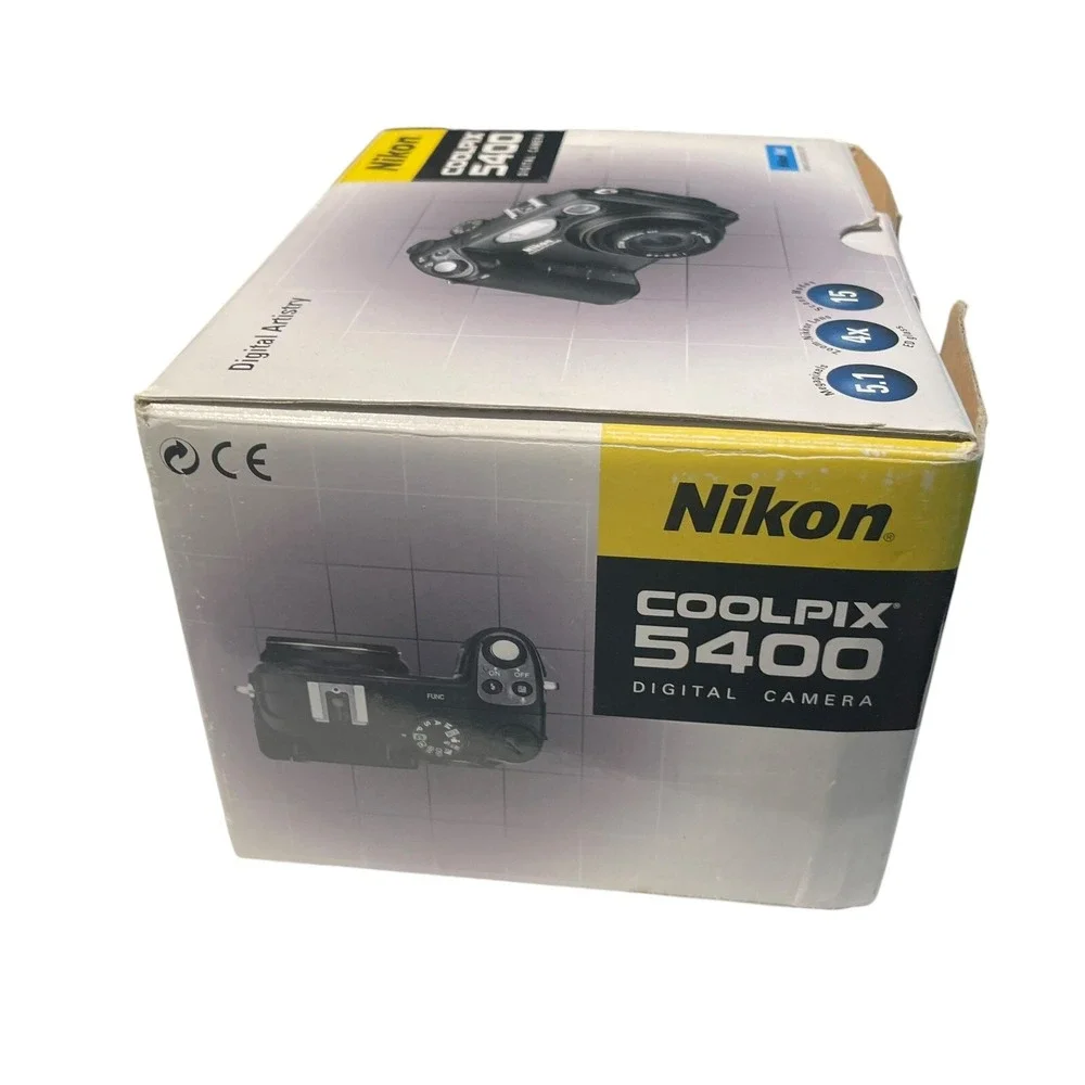 Nikon COOLPIX 5400 5.1MP Digital Camera - Black (battery not Charging)‎